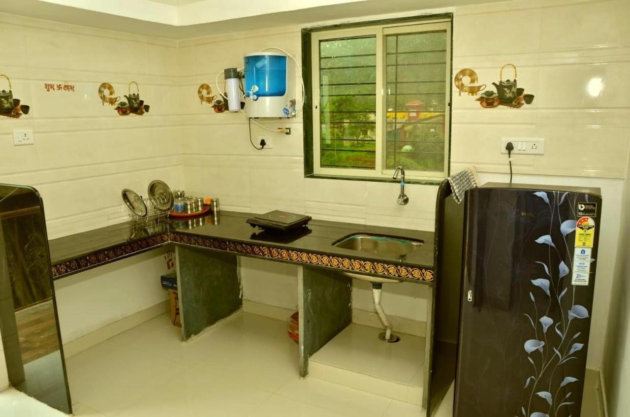 A2Zroomz Aarya Villa 4 Bhk Лонавала Екстериор снимка